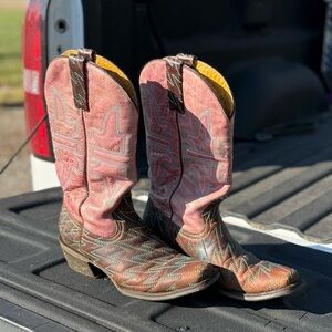 Woman’s Tin Haul Cowboy Boots